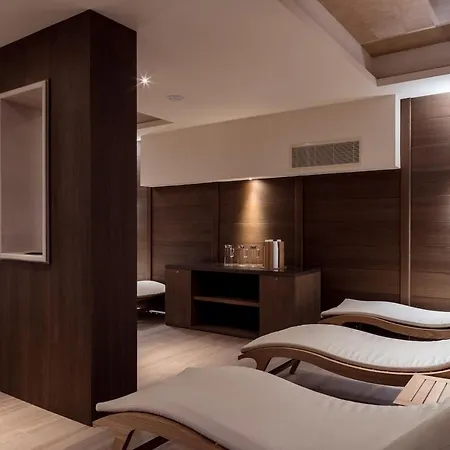 Отель Smy Carlos V Wellness &