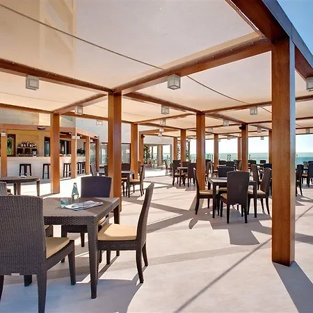 Smy Carlos V Wellness & 호텔