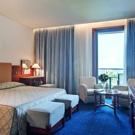 Smy Carlos V Wellness & 알게로