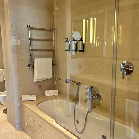 Smy Carlos V Wellness &