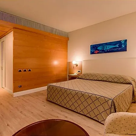 Smy Carlos V Wellness &