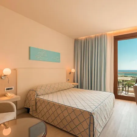 Smy Carlos V Wellness & מלון 5*