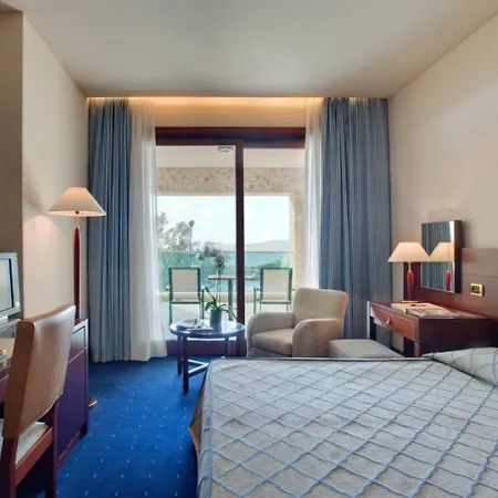 Smy Carlos V Wellness & 5* אלגהרו
