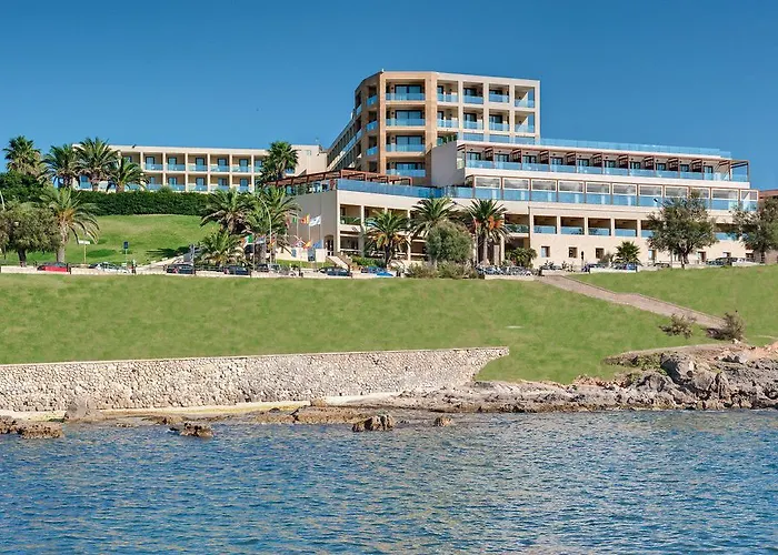 Smy Carlos V Wellness & Hotel 5*